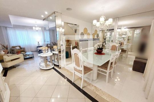 Casa à venda com 4 quartos, 143m² em Nova Petrópolis, São Bernardo do Campo