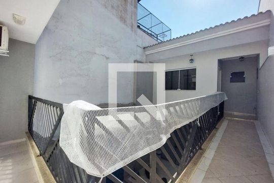 Casa à venda com 4 quartos, 143m² em Nova Petrópolis, São Bernardo do Campo