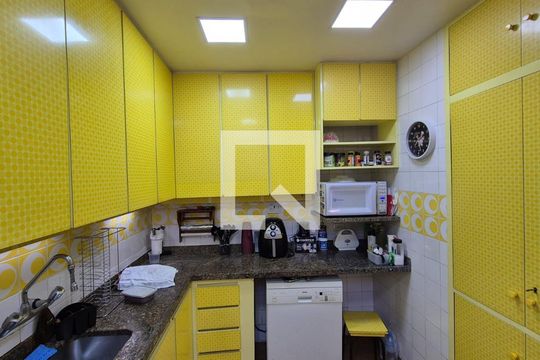 Cozinha de casa à venda com 4 quartos, 400m² em Alto da Boa Vista, Rio de Janeiro