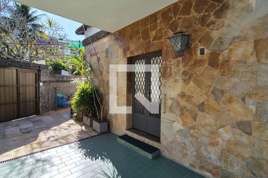 Entrada de casa à venda com 4 quartos, 400m² em Alto da Boa Vista, Rio de Janeiro