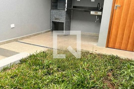 Casa à venda com 3 quartos, 200m² em Vila Mazzei, São Paulo
