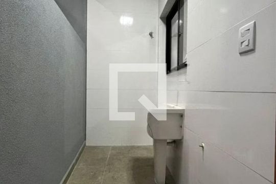 Casa à venda com 3 quartos, 200m² em Vila Mazzei, São Paulo