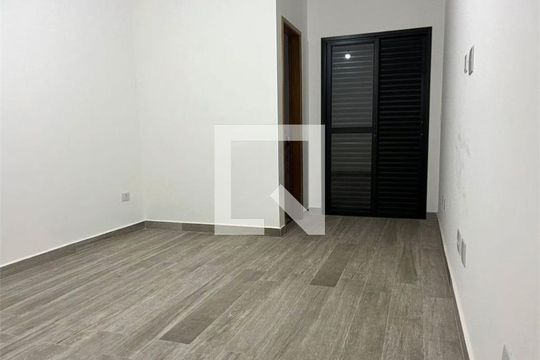 Casa à venda com 3 quartos, 200m² em Vila Mazzei, São Paulo