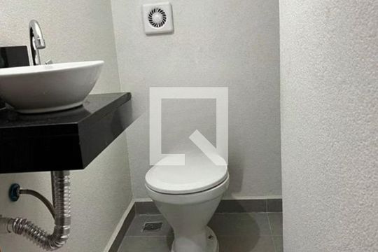 Casa à venda com 3 quartos, 200m² em Vila Mazzei, São Paulo