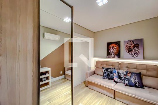 Quarto 2 de casa para alugar com 3 quartos, 200m² em Quarta Parada, São Paulo