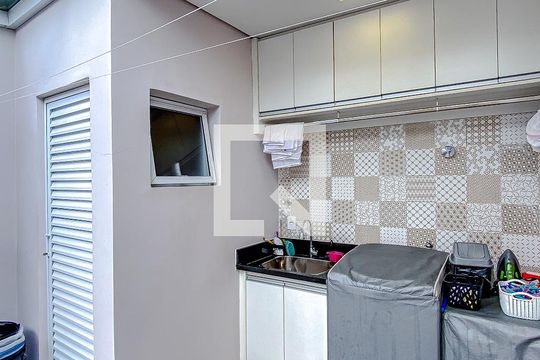 Área de Serviço de casa para alugar com 3 quartos, 200m² em Quarta Parada, São Paulo