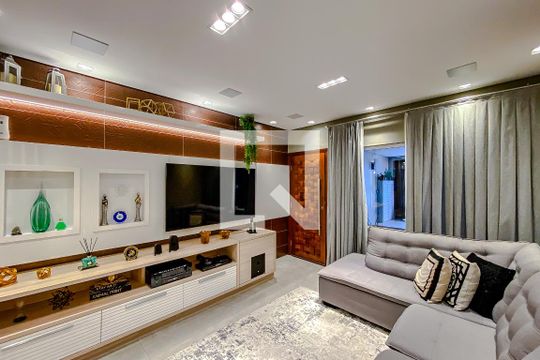 Sala de casa à venda com 3 quartos, 200m² em Quarta Parada, São Paulo