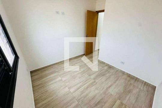 Quarto de casa à venda com 2 quartos, 250m² em Vila Carrão, São Paulo