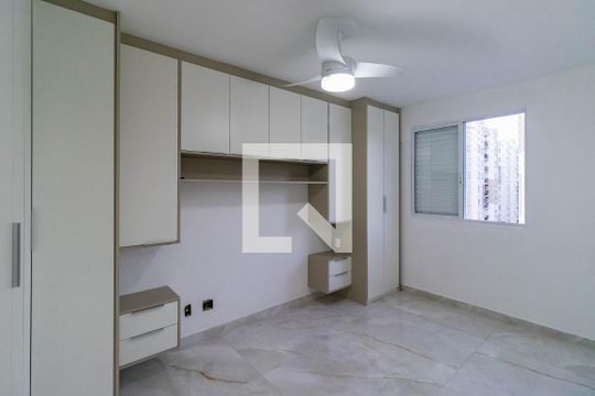 Quarto 1 de apartamento para alugar com 2 quartos, 60m² em Parque Reboucas, São Paulo