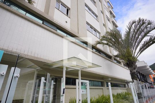 Fachada do Prédio de apartamento para alugar com 3 quartos, 144m² em Trindade, Florianópolis