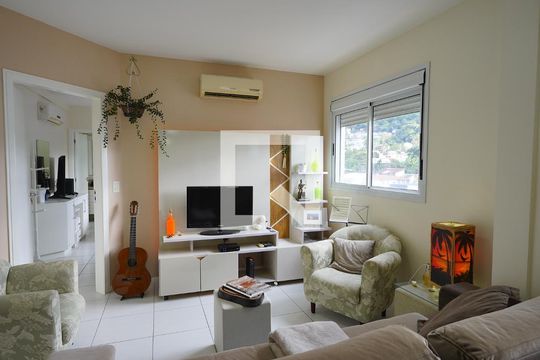 Sala de apartamento para alugar com 3 quartos, 144m² em Trindade, Florianópolis