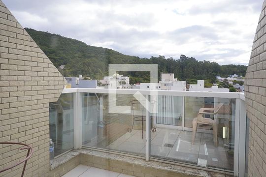 Varanda da Suite de apartamento para alugar com 3 quartos, 144m² em Trindade, Florianópolis