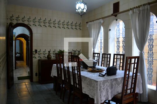Copa de casa à venda com 4 quartos, 650m² em Vila Pires, Santo André