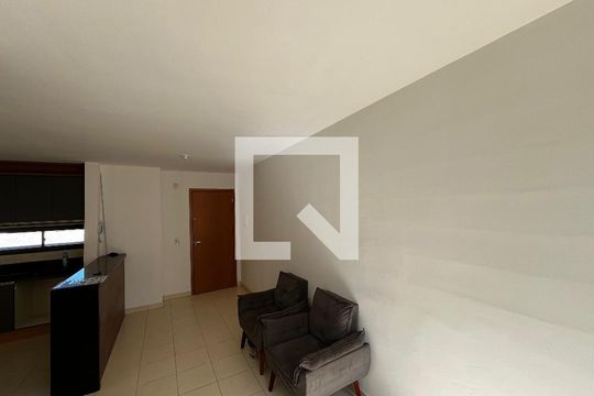 Sala de apartamento para alugar com 2 quartos, 56m² em Pqeat, Brasília