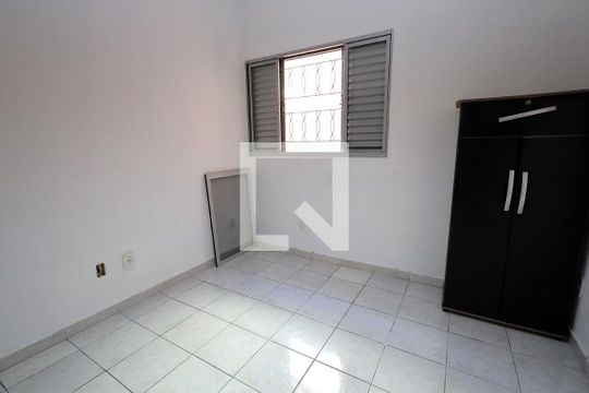 Quarto 2 de casa à venda com 3 quartos, 125m² em Jardim Utinga, Santo André