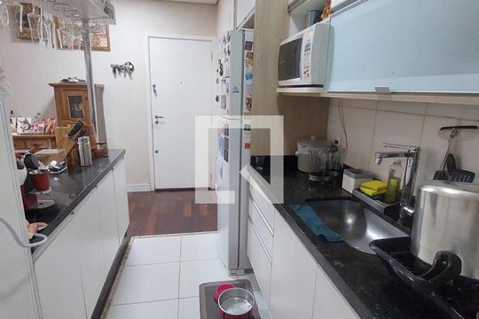 Cozinha  de apartamento à venda com 2 quartos, 105m² em Vila Metalúrgica, Santo André
