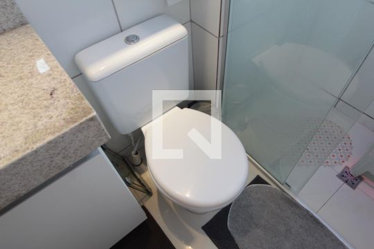 Banheiro da Suíte de apartamento à venda com 2 quartos, 49m² em Castelo, Belo Horizonte