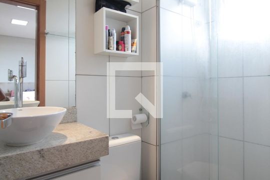 Banheiro da Suíte de apartamento à venda com 2 quartos, 49m² em Castelo, Belo Horizonte