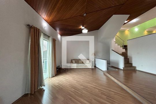 Sala de casa à venda com 4 quartos, 330m² em Vila Palmeiras, São Paulo