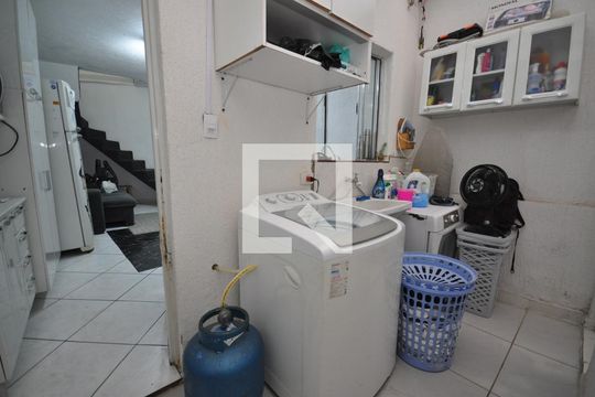 Área de serviço 3 de casa à venda com 4 quartos, 182m² em Vila Nova Mazzei, São Paulo