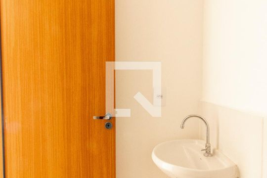 Banheiro de apartamento à venda com 2 quartos, 47m² em Jardim Boa Esperança, Campinas