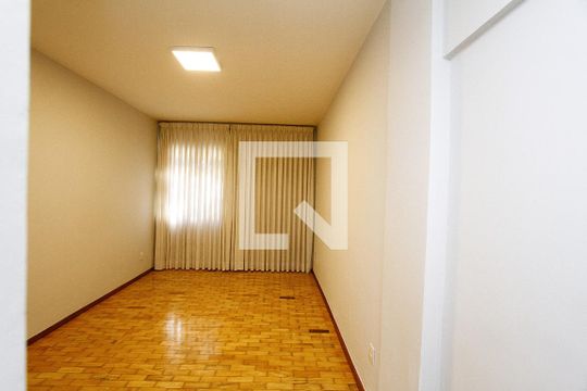 Sala de apartamento para alugar com 3 quartos, 100m² em Prado, Belo Horizonte