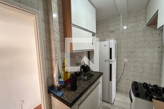 Cozinha de apartamento à venda com 3 quartos, 60m² em Todos Os Santos, Rio de Janeiro