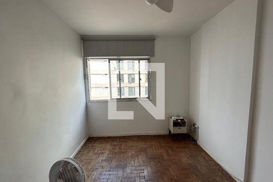 Sala de apartamento à venda com 3 quartos, 60m² em Todos Os Santos, Rio de Janeiro