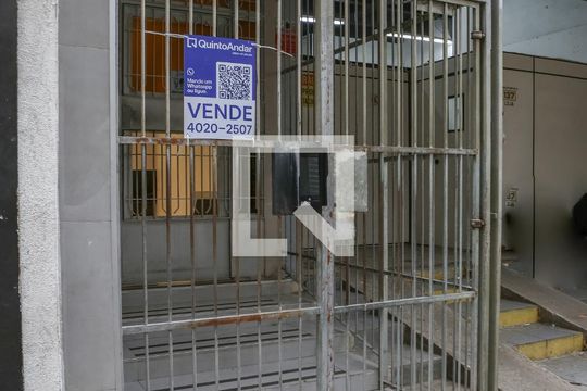 Fachada e Placa de apartamento à venda com 3 quartos, 180m² em Bom Retiro, São Paulo