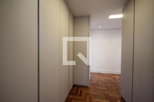 Quarto de apartamento à venda com 3 quartos, 314m² em Indianópolis, São Paulo