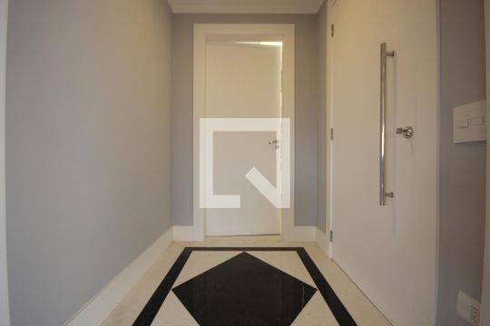 Apartamento à venda com 4 quartos, 453m² em Santa Cecilia, São Paulo