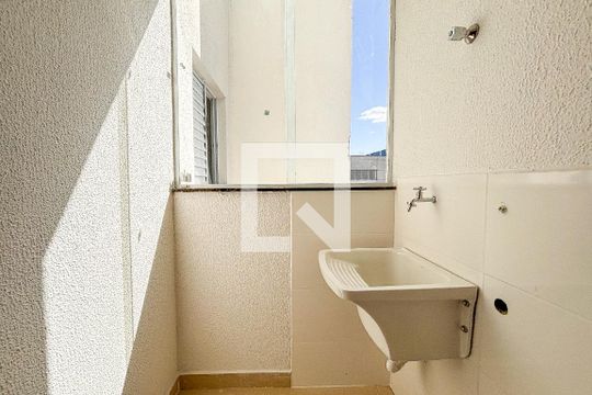 Área de Serviço de apartamento para alugar com 2 quartos, 50m² em Vila Dalila, São Paulo