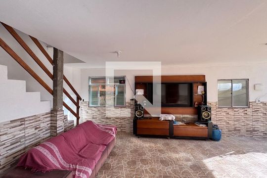 Sala de casa à venda com 3 quartos, 110m² em Recreio dos Bandeirantes, Rio de Janeiro
