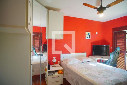 Quarto 2 de casa à venda com 4 quartos, 265m² em Passo das Pedras, Porto Alegre