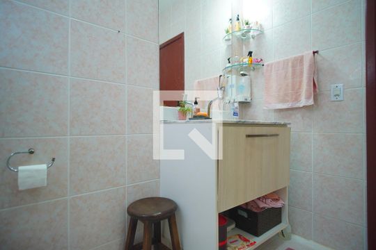 Banheiro Corredor  2 de casa à venda com 4 quartos, 265m² em Passo das Pedras, Porto Alegre