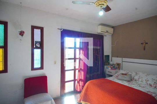 Quarto 1 de casa à venda com 4 quartos, 265m² em Passo das Pedras, Porto Alegre