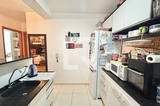 Cozinha de apartamento à venda com 2 quartos, 100m² em Santo Andre, São Leopoldo