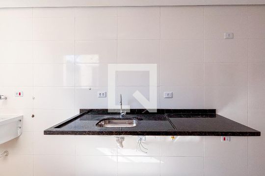 Cozinha de apartamento para alugar com 2 quartos, 75m² em Vila Dalila, São Paulo