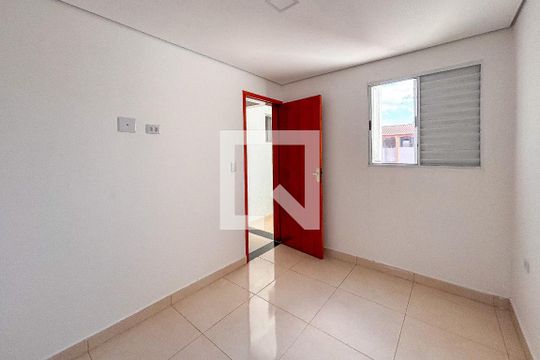 Quarto 2 de apartamento para alugar com 2 quartos, 50m² em Vila Dalila, São Paulo