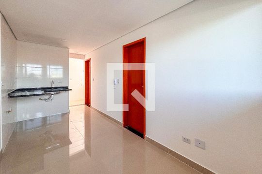 Sala/Cozinha de apartamento para alugar com 2 quartos, 50m² em Vila Dalila, São Paulo