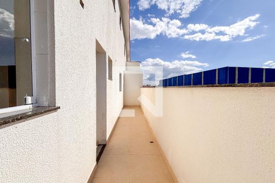 Área comum de apartamento para alugar com 2 quartos, 80m² em Vila Dalila, São Paulo
