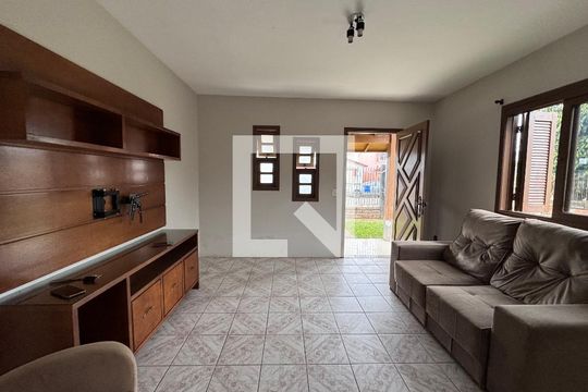 Sala de casa à venda com 3 quartos, 125m² em Santos Dumont, São Leopoldo