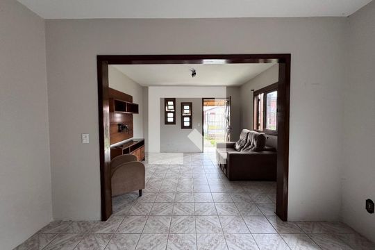 Sala de casa à venda com 3 quartos, 125m² em Santos Dumont, São Leopoldo