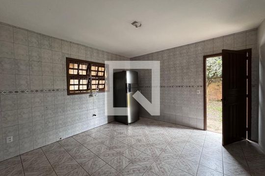 Cozinha de casa à venda com 3 quartos, 125m² em Santos Dumont, São Leopoldo