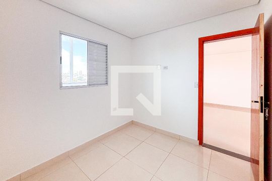 Quarto 2 de apartamento para alugar com 2 quartos, 80m² em Vila Dalila, São Paulo