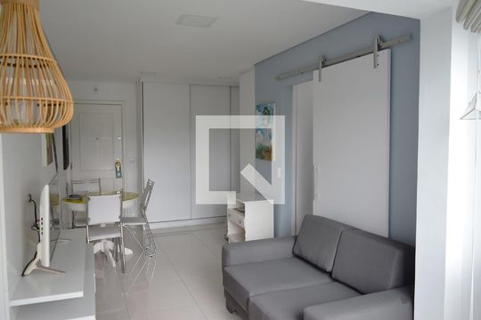 Sala de apartamento para alugar com 1 quarto, 38m² em Jardim Paulistano, São Paulo