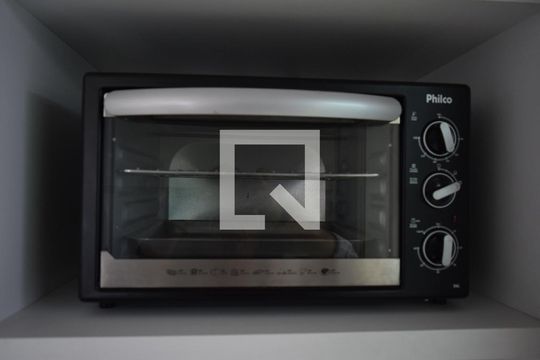 Cozinha de apartamento para alugar com 1 quarto, 38m² em Jardim Paulistano, São Paulo