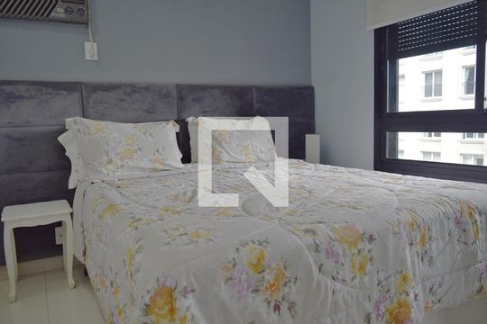 Quarto de apartamento para alugar com 1 quarto, 38m² em Jardim Paulistano, São Paulo