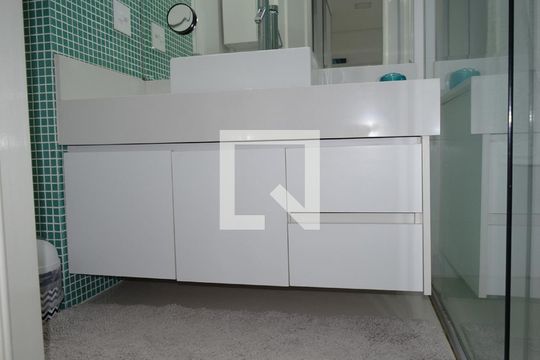 Banheiro de apartamento para alugar com 1 quarto, 38m² em Jardim Paulistano, São Paulo