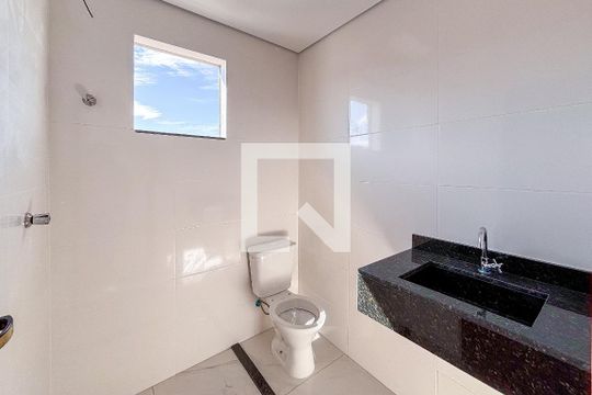 Banheiro Social de apartamento para alugar com 2 quartos, 80m² em Vila Dalila, São Paulo